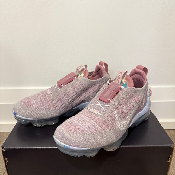 Nike Vapormax Flyease - Picture 1 of 4